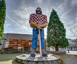 paul-bunyan-statue-kenton
